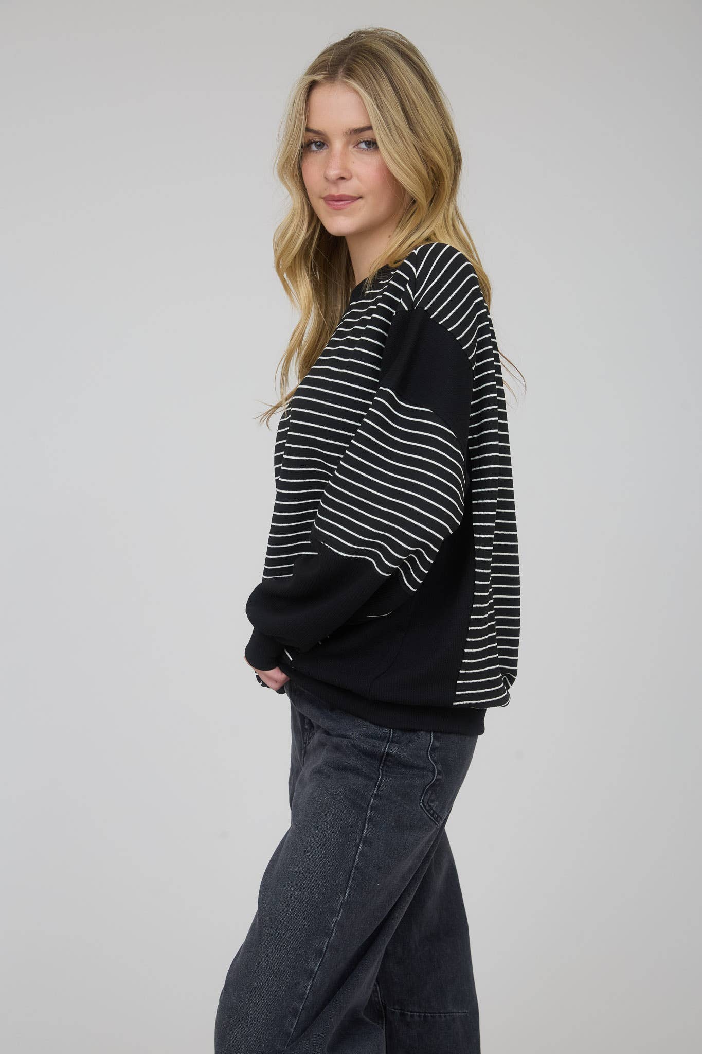 Full Moon Striped Top / Black