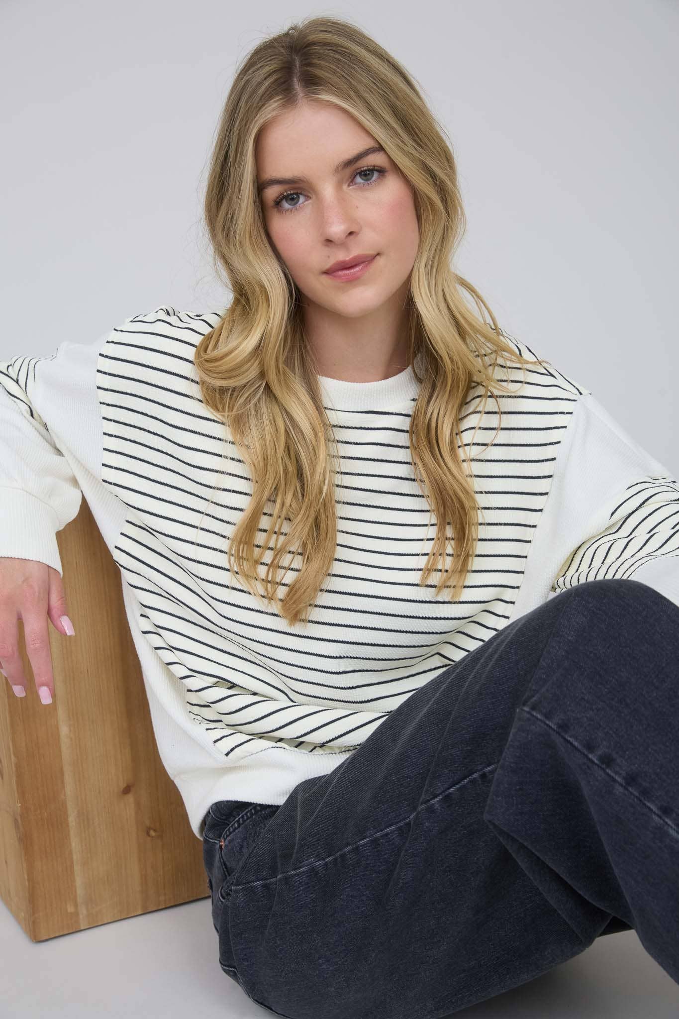 Full Moon Striped Top / Black