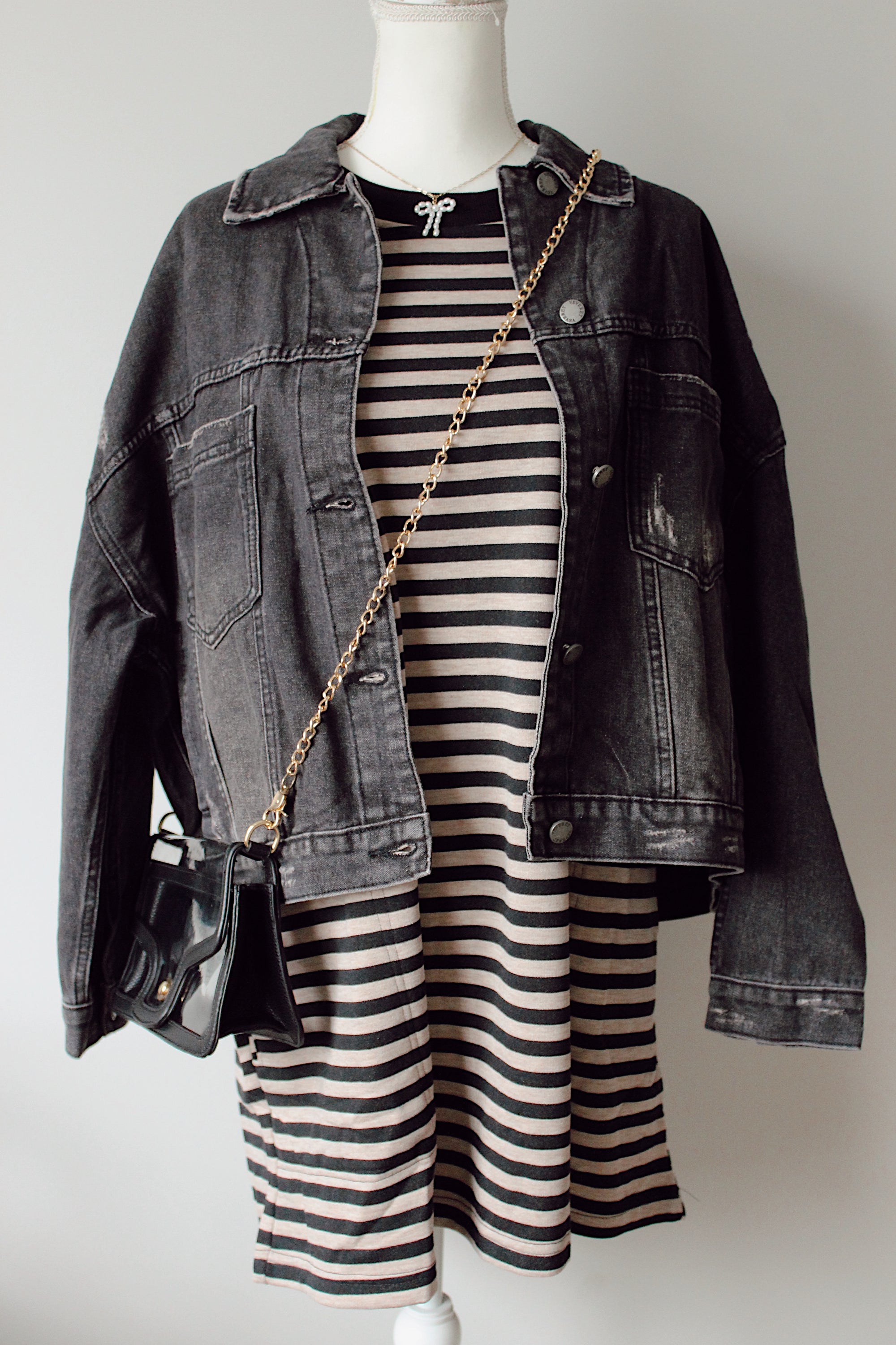 Seeing Stripes T-shirt Dress / Black + Oatmeal