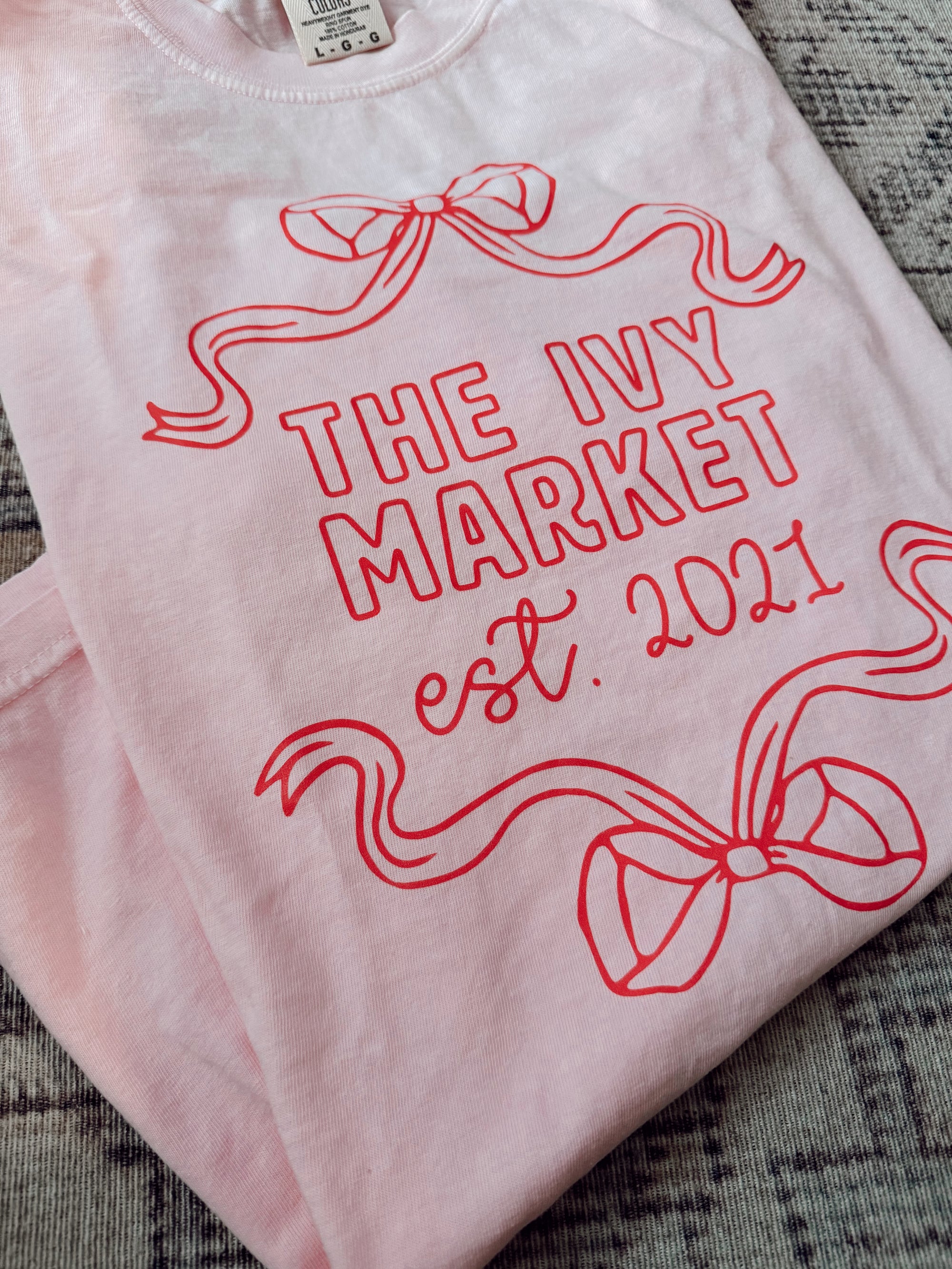 The Ivy Market Bows Tee