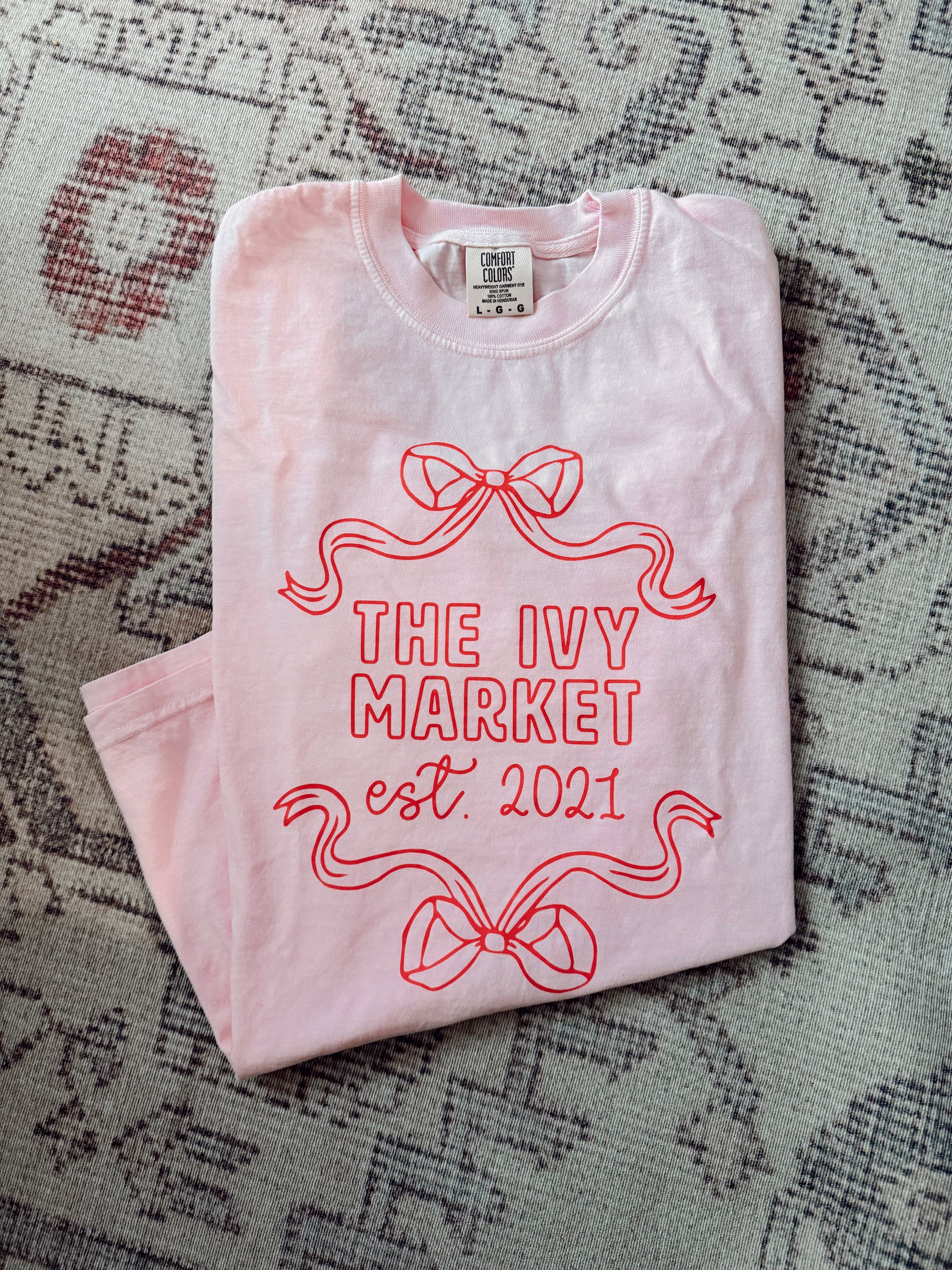 The Ivy Market Bows Tee