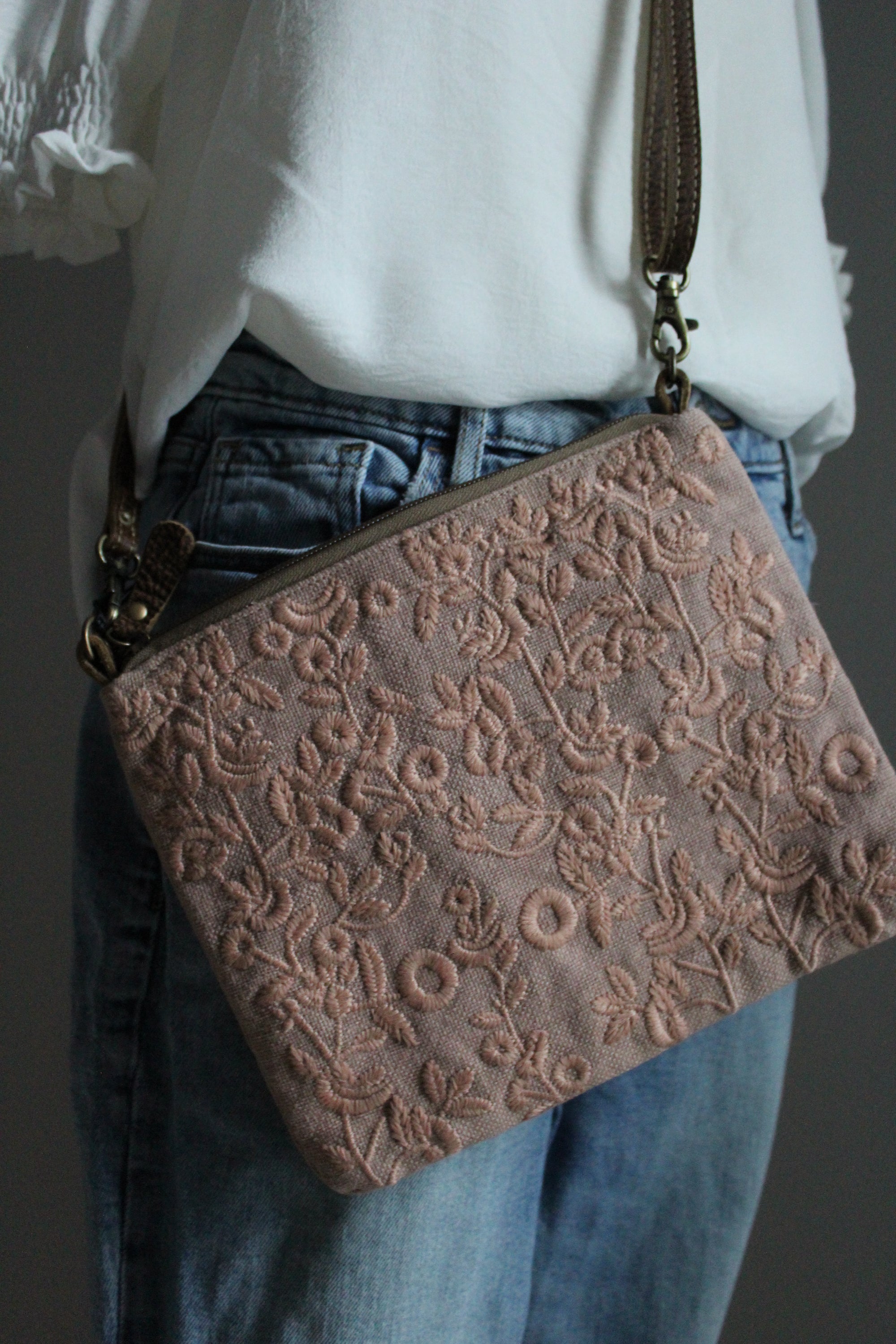 Vintage Garden Crossbody Bag