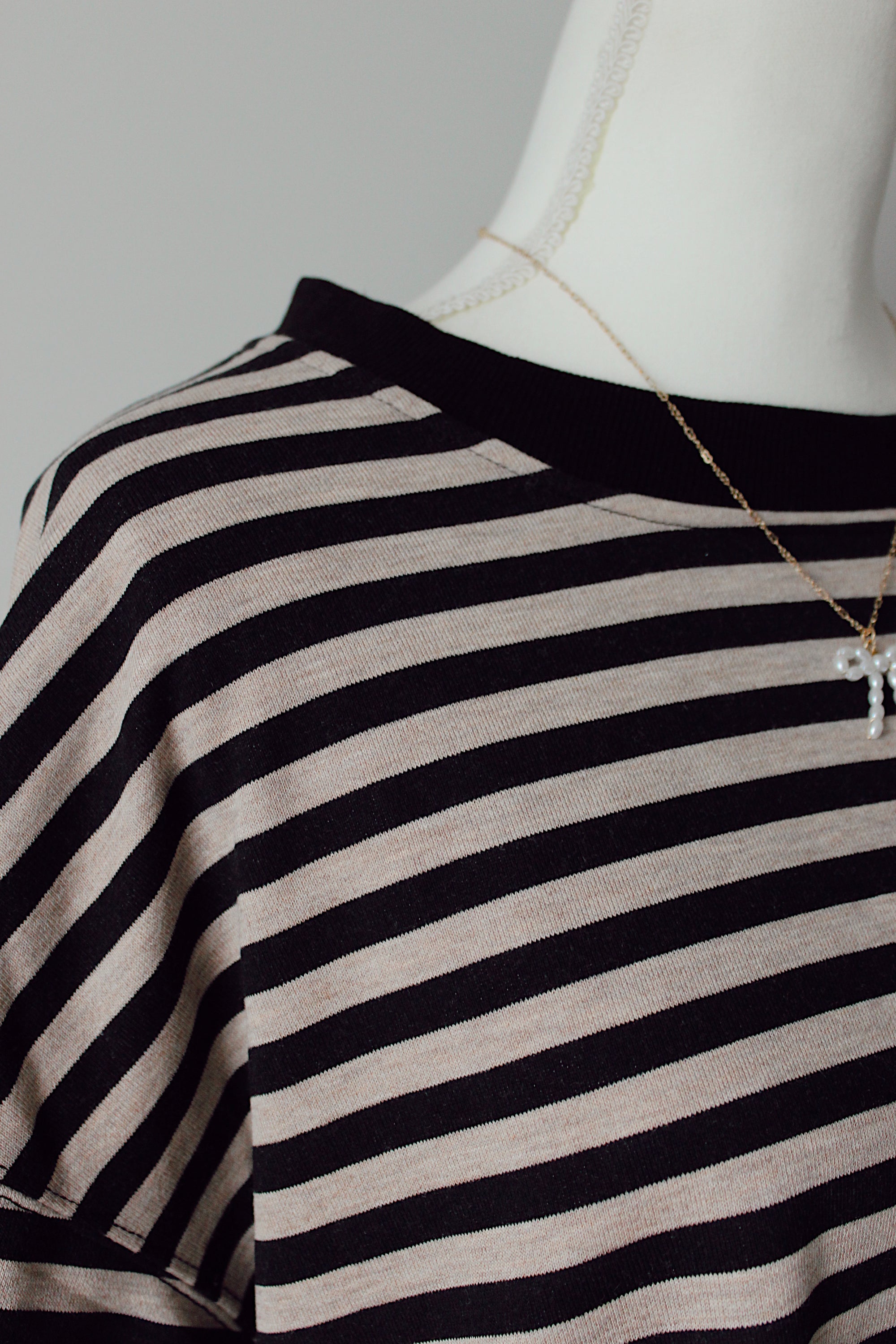 Seeing Stripes T-shirt Dress / Black + Oatmeal