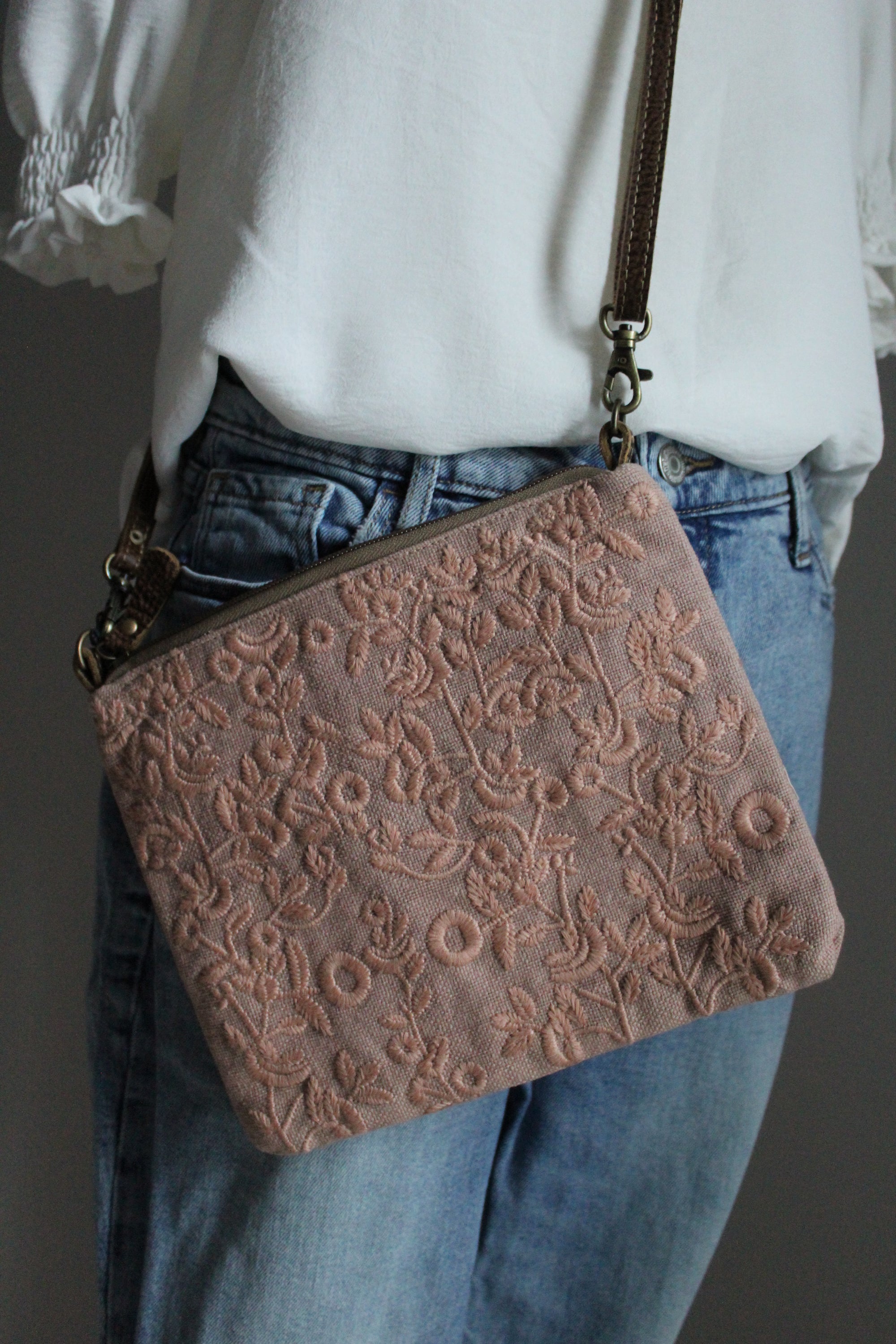 Vintage Garden Crossbody Bag